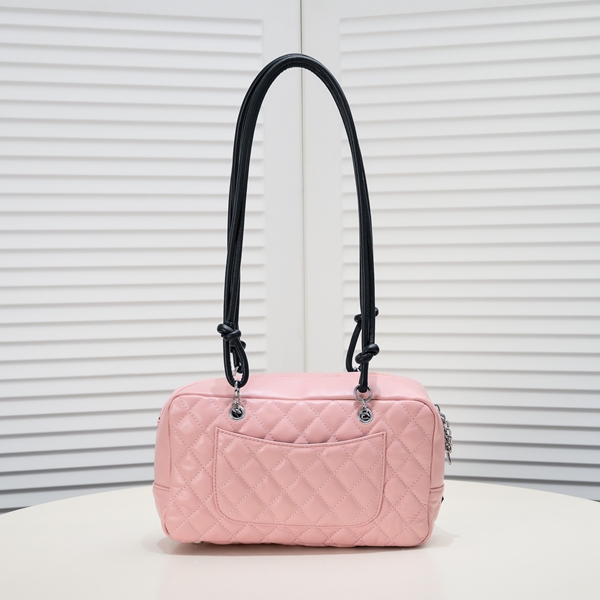 シャネルバッグ側面デザイン